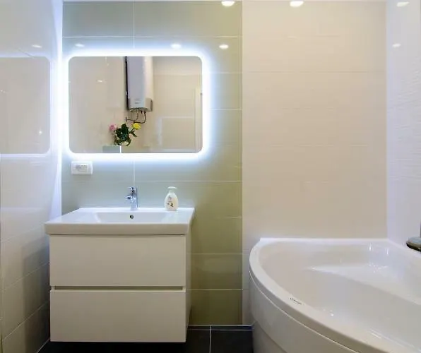 بيت ضيافة Old Town Center 4*