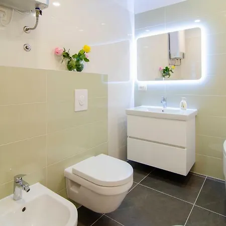 Πανσιόν Old Town Center 4*