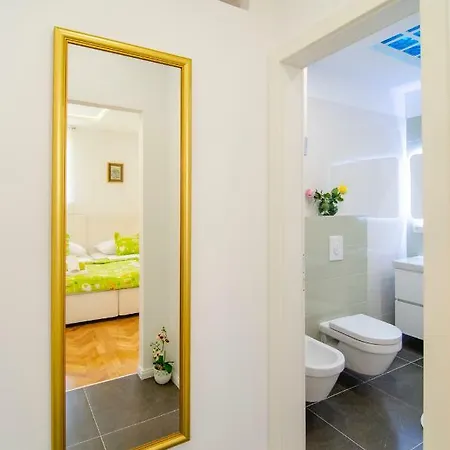 Old Town Center 4* Split