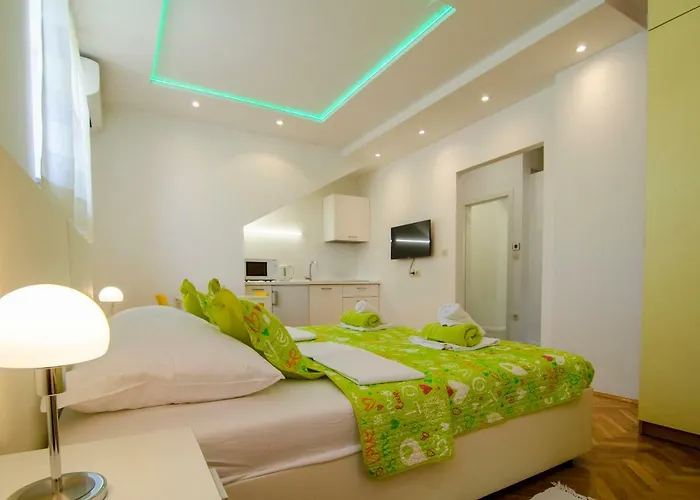 Old Town Center Split